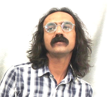استاد داستان نویسی